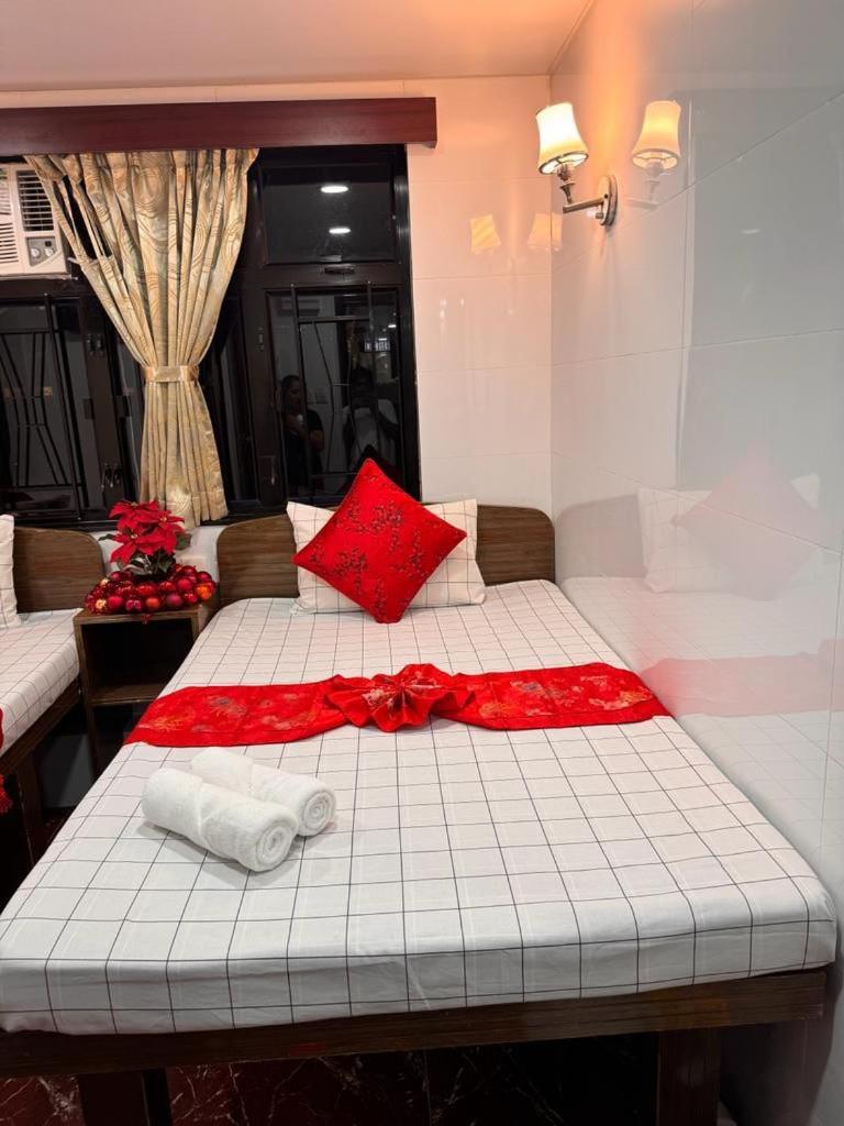 Traveller'S Hostel Гонконг Екстер'єр фото
