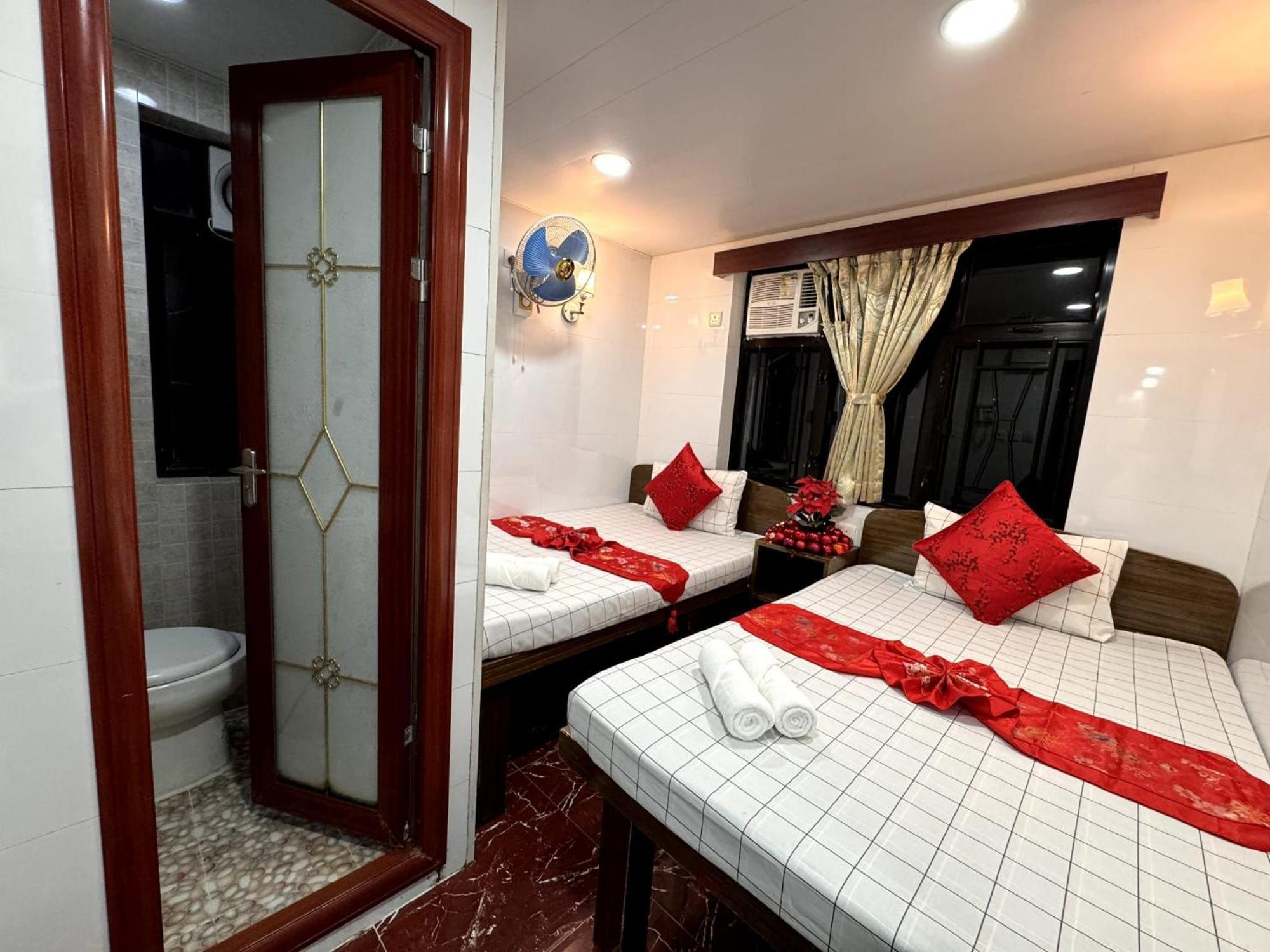 Traveller'S Hostel Гонконг Екстер'єр фото